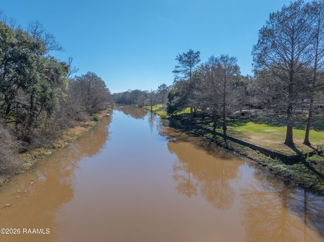 115 John Breaux Drive, Breaux Bridge, LA 70517