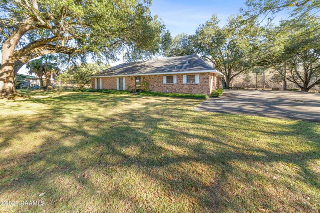 115 John Breaux Drive, Breaux Bridge, LA 70517