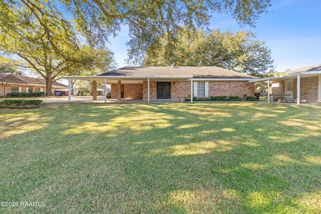 115 John Breaux Drive, Breaux Bridge, LA 70517