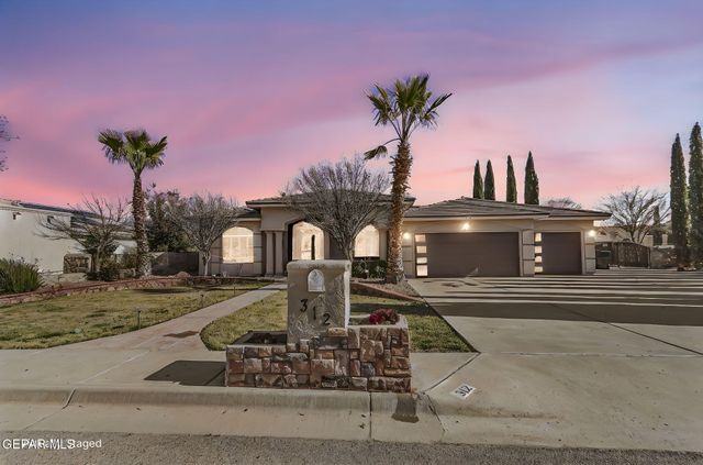 312 DESERT GARDEN Drive, Santa Teresa, NM 88008