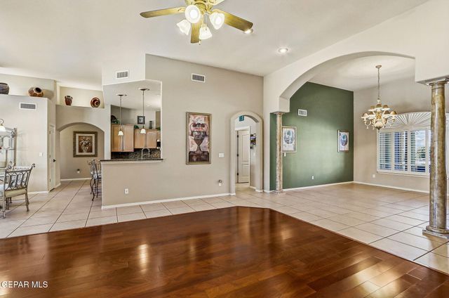 312 DESERT GARDEN Drive, Santa Teresa, NM 88008