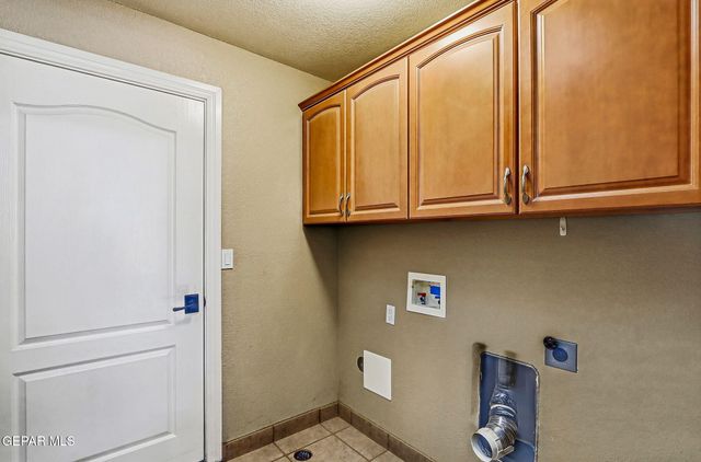 312 DESERT GARDEN Drive, Santa Teresa, NM 88008