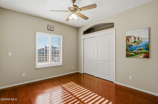 312 DESERT GARDEN Drive, Santa Teresa, NM 88008