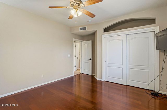 312 DESERT GARDEN Drive, Santa Teresa, NM 88008