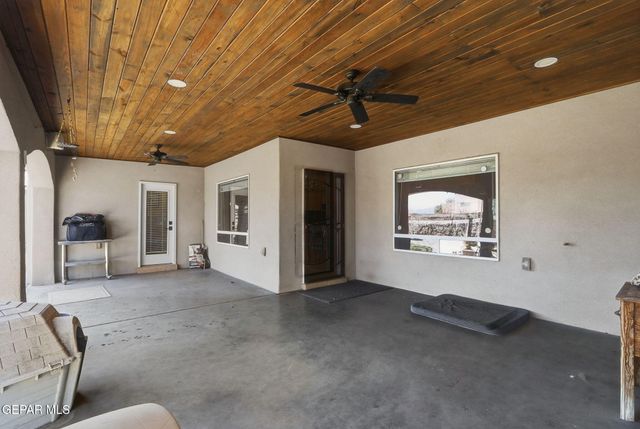 312 DESERT GARDEN Drive, Santa Teresa, NM 88008