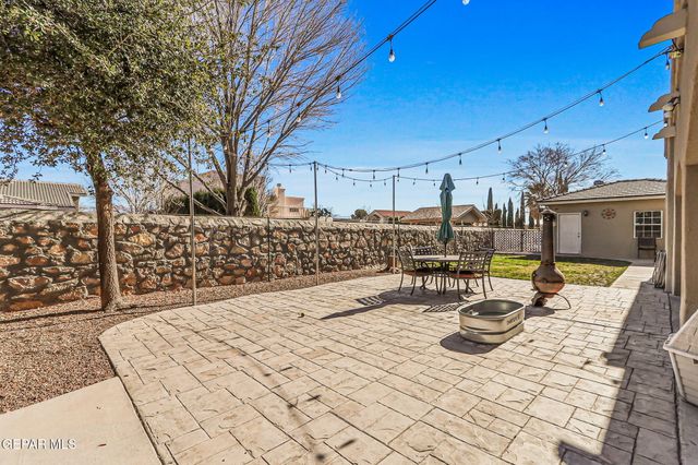 312 DESERT GARDEN Drive, Santa Teresa, NM 88008