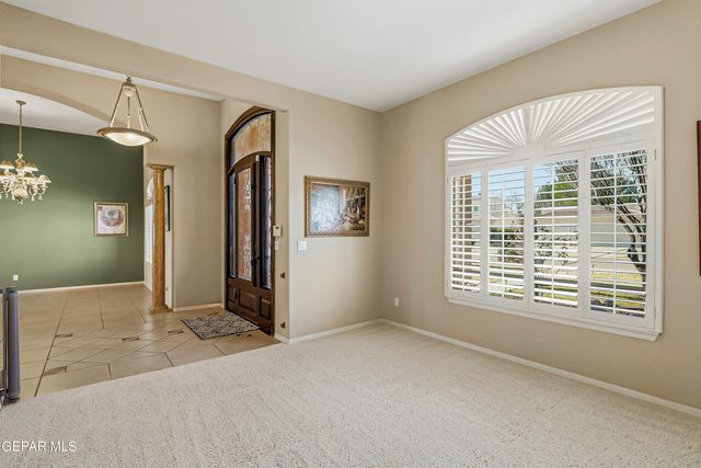 312 DESERT GARDEN Drive, Santa Teresa, NM 88008