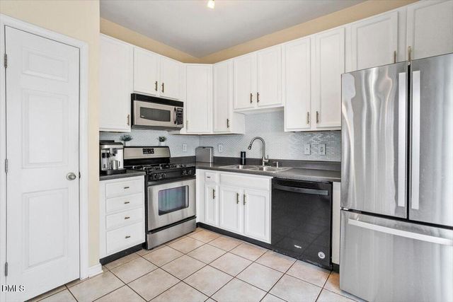 2211 Raven Road 108, Raleigh, NC 27614