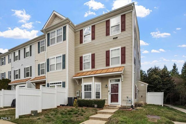 2211 Raven Road 108, Raleigh, NC 27614