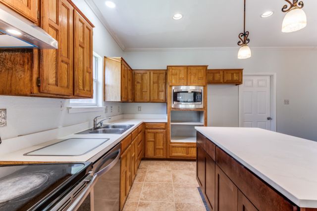 8509 Coventry Drive, Rowlett, TX 75089