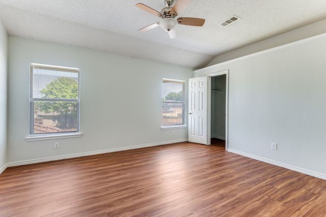 8509 Coventry Drive, Rowlett, TX 75089