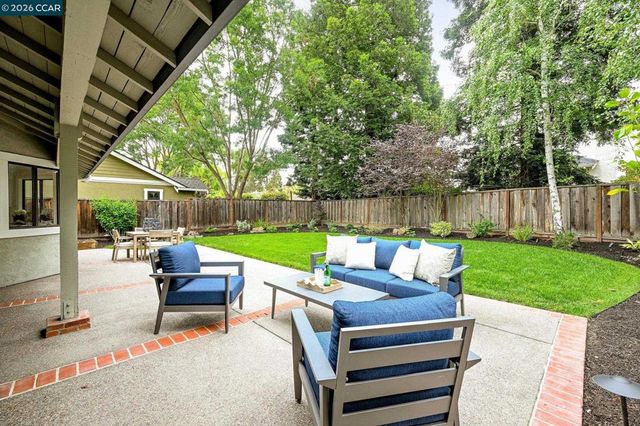 317 Fontaine Dr, Danville, CA 94506