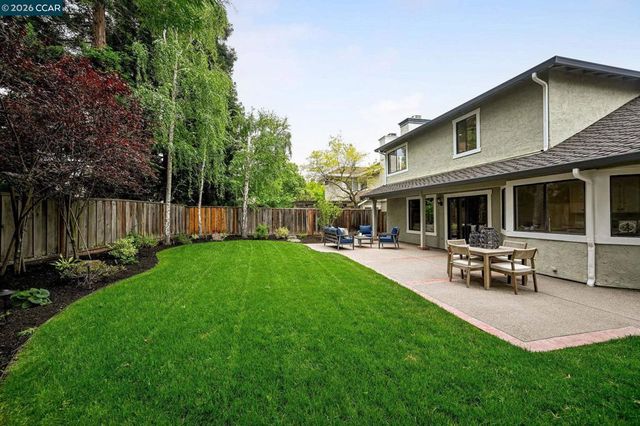 317 Fontaine Dr, Danville, CA 94506