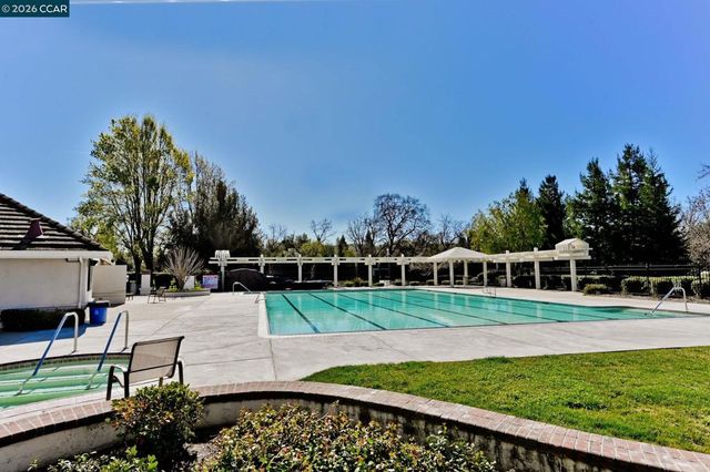 317 Fontaine Dr, Danville, CA 94506