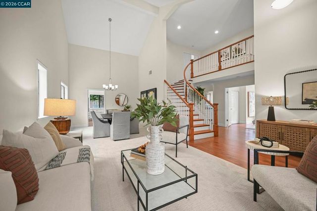 317 Fontaine Dr, Danville, CA 94506