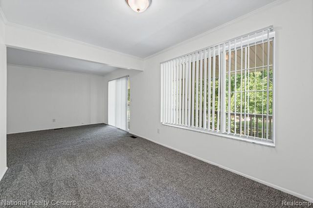 29546 Hoover Road, Warren, MI 48093