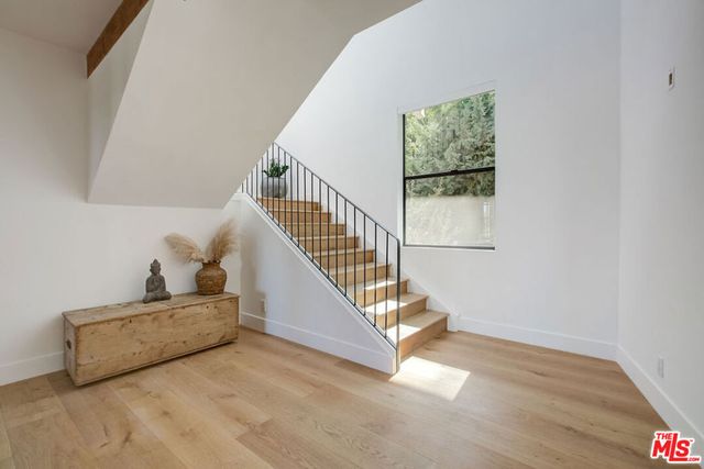 4915 WINNETKA Avenue, Woodland Hills, CA 91364