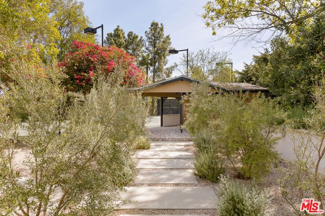 4915 WINNETKA Avenue, Woodland Hills, CA 91364