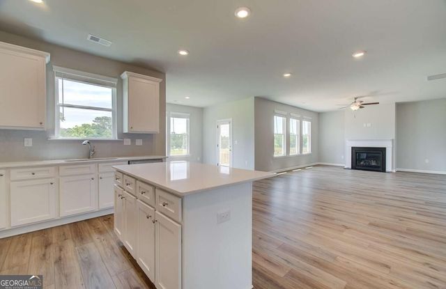 301 Arnewood Circle, Mcdonough, GA 30253