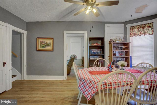 233 CLEVELAND AVENUE, Waynesboro, PA 17268