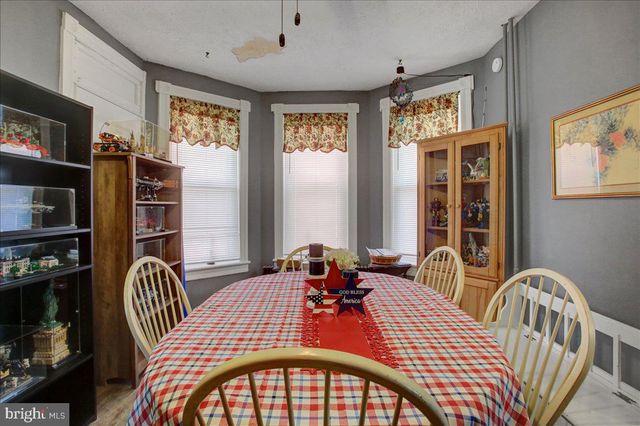 233 CLEVELAND AVENUE, Waynesboro, PA 17268