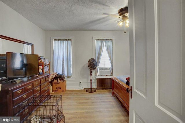 233 CLEVELAND AVENUE, Waynesboro, PA 17268
