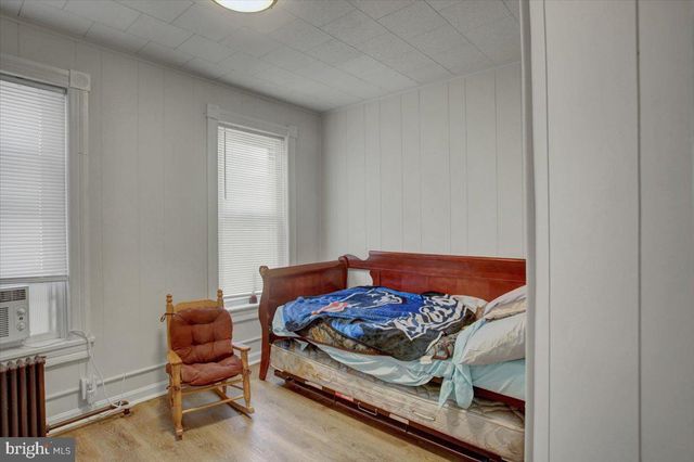 233 CLEVELAND AVENUE, Waynesboro, PA 17268