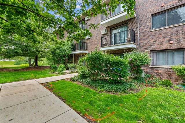 1220 S Lorraine Road 2H, Wheaton, IL 60189