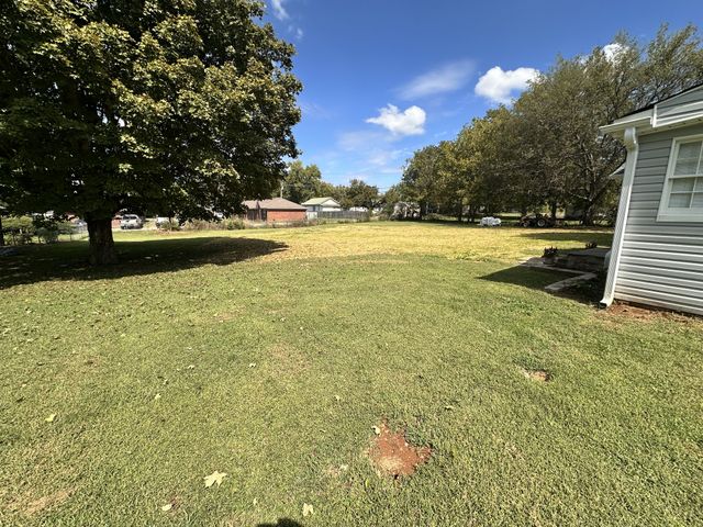 426 Frank St, Lawrenceburg, TN 38464