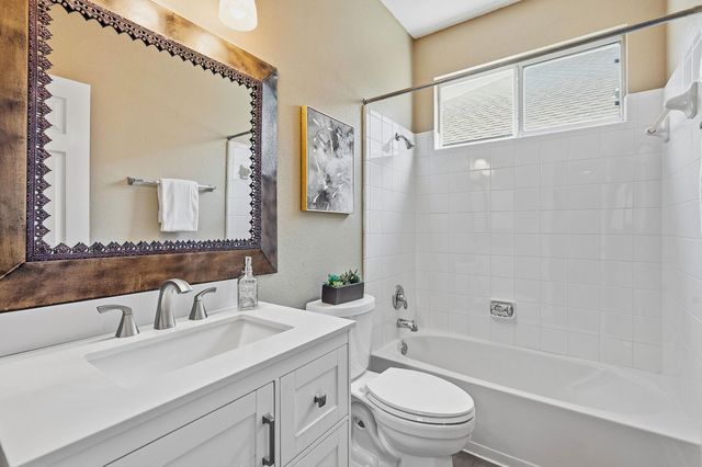 9716 Pasatiempo DR, Austin, TX 78717