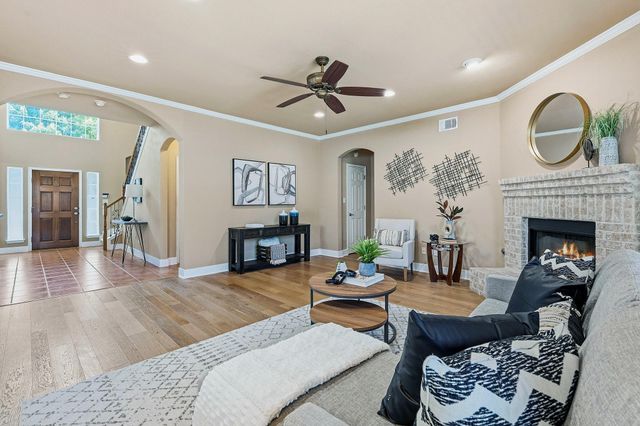 9716 Pasatiempo DR, Austin, TX 78717