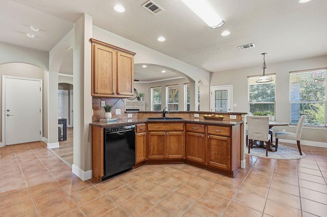 9716 Pasatiempo DR, Austin, TX 78717