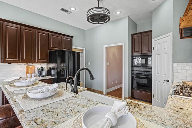 3022 Addie LN, Georgetown, TX 78628