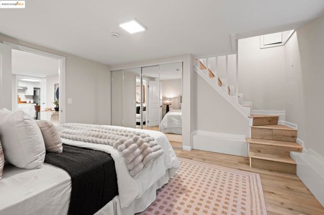 2050 E 30Th St, Oakland, CA 94606