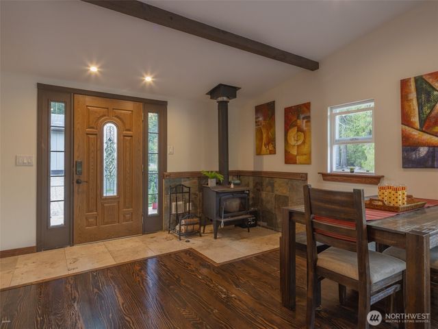 5440 E Grapeview Loop Road, Allyn, WA 98524