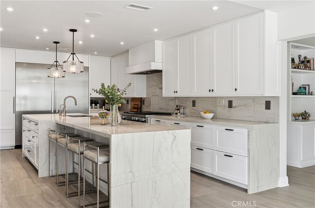 4430 Estrondo Drive, Encino, CA 91436