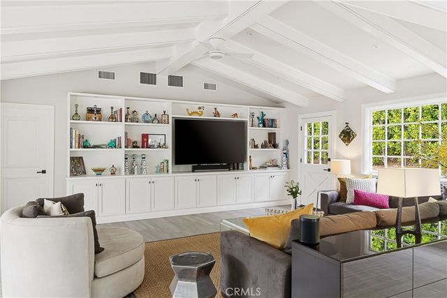 4430 Estrondo Drive, Encino, CA 91436