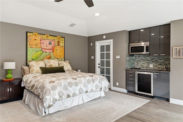4430 Estrondo Drive, Encino, CA 91436