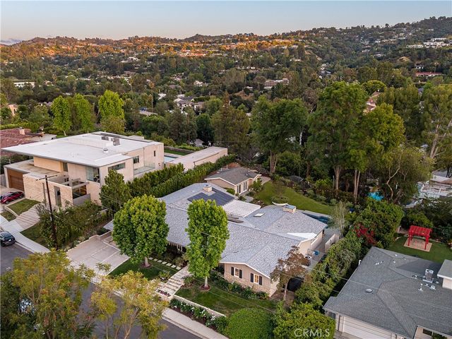 4430 Estrondo Drive, Encino, CA 91436