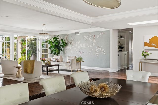 4430 Estrondo Drive, Encino, CA 91436