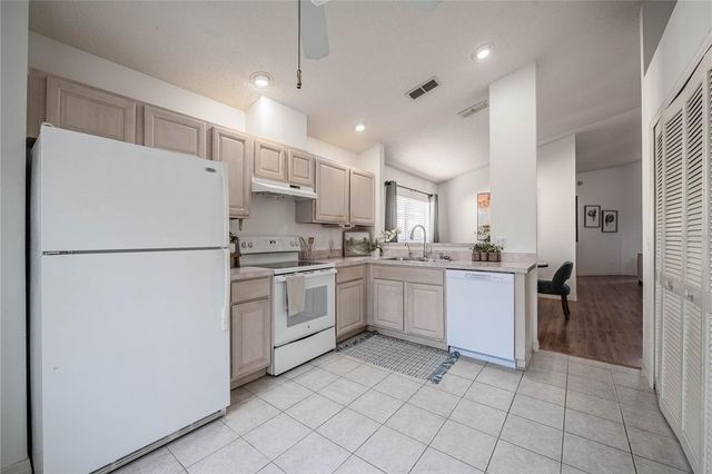 612 ALLISON AVENUE, Davenport, FL 33897