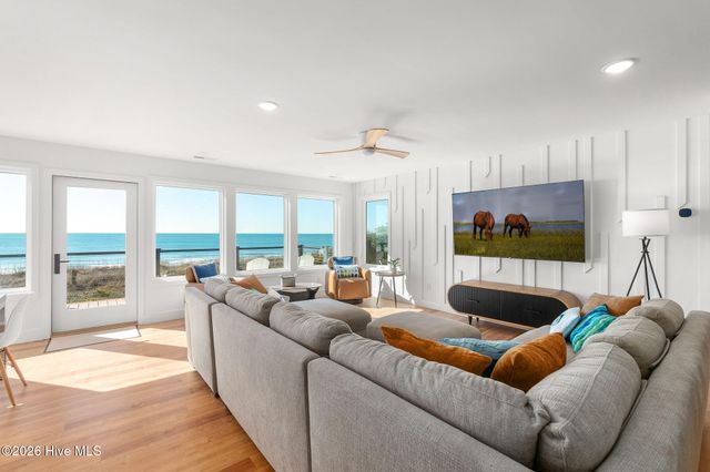 129 Dogwood Circle, Atlantic Beach, NC 28512