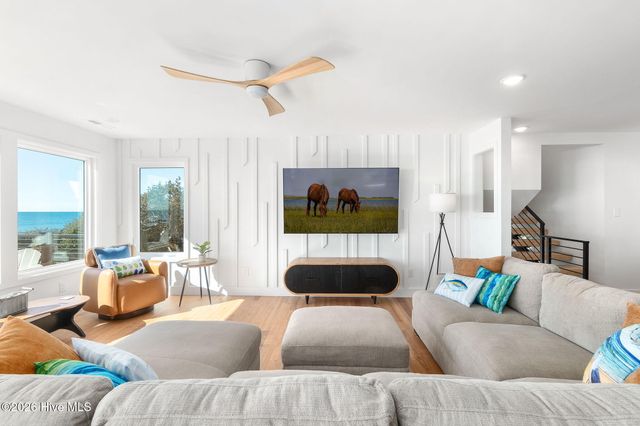 129 Dogwood Circle, Atlantic Beach, NC 28512