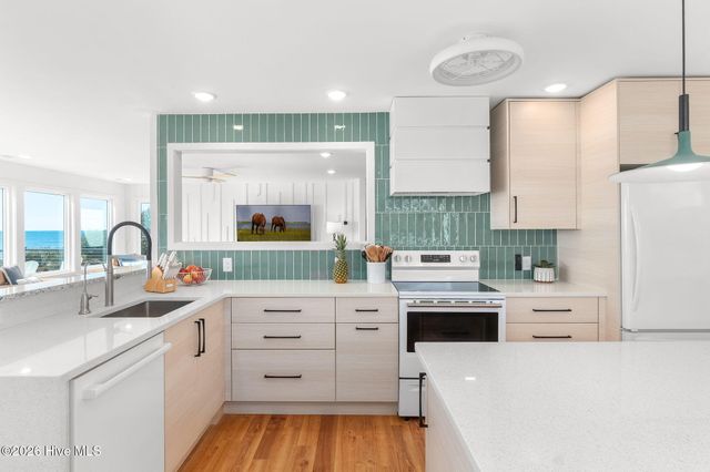 129 Dogwood Circle, Atlantic Beach, NC 28512