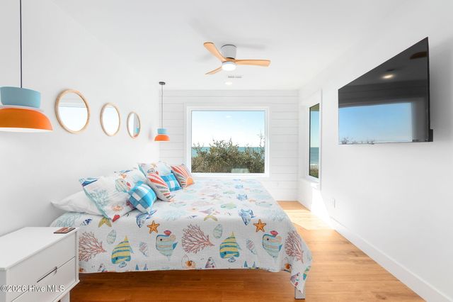 129 Dogwood Circle, Atlantic Beach, NC 28512