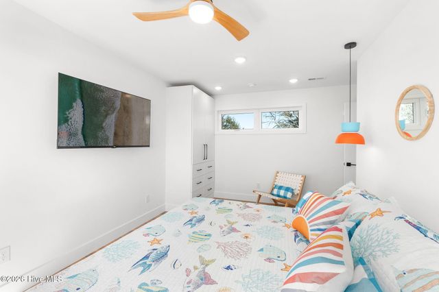 129 Dogwood Circle, Atlantic Beach, NC 28512