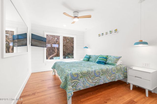 129 Dogwood Circle, Atlantic Beach, NC 28512