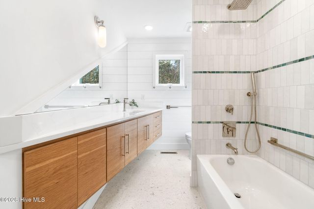 129 Dogwood Circle, Atlantic Beach, NC 28512