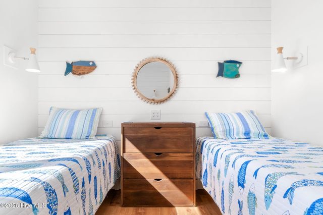 129 Dogwood Circle, Atlantic Beach, NC 28512