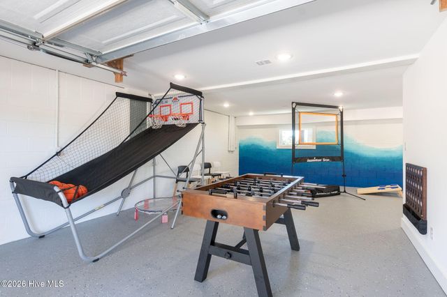 129 Dogwood Circle, Atlantic Beach, NC 28512